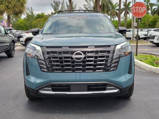 2026 Nissan Pathfinder — side profile view